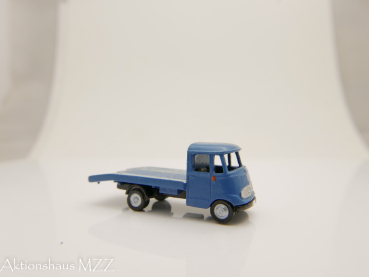 N Mercedes 319 PKW Transporter