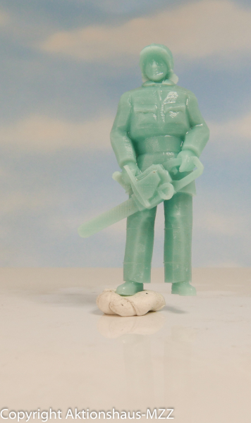 Feuerwehrmann 1:43 mit Kettensäge