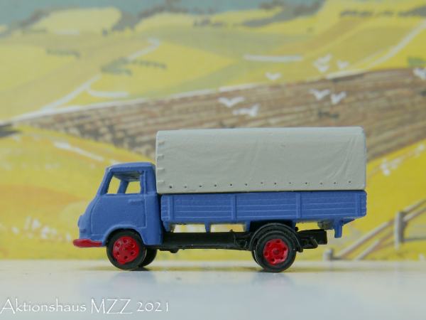 Hanomag Garant LKW Farbe hellblau/rot