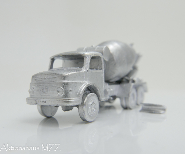 MB L 911  Betonmischer